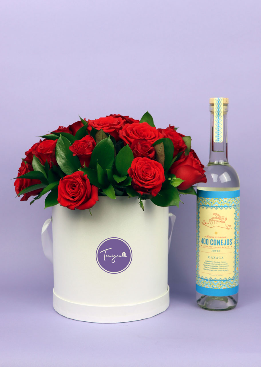 Rosas y Mezcal